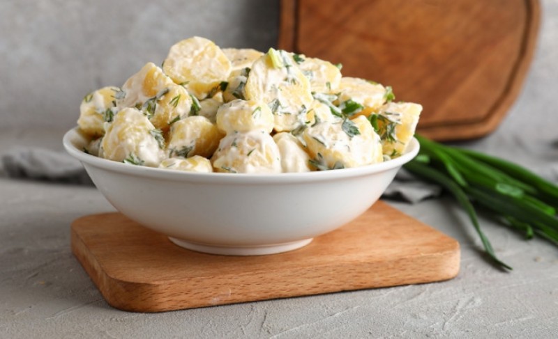 Krompir salata koja je savršena za slavsku trpezu: Jedan sastojak pravi veliku razliku