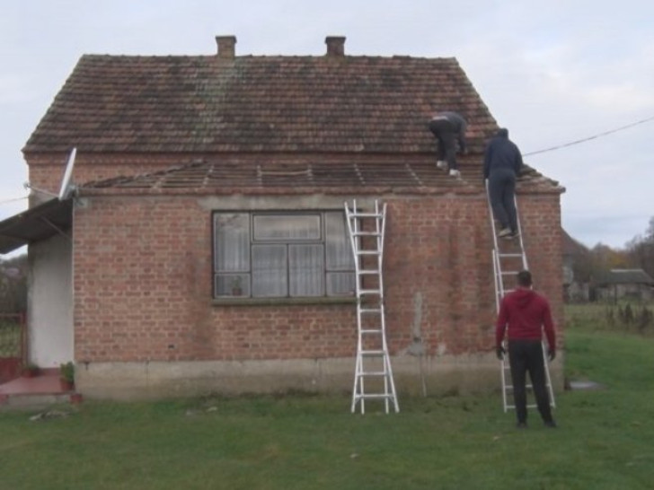 U službi humanosti: Pripadnici Žandarmerije pomogli bivšoj koleginici