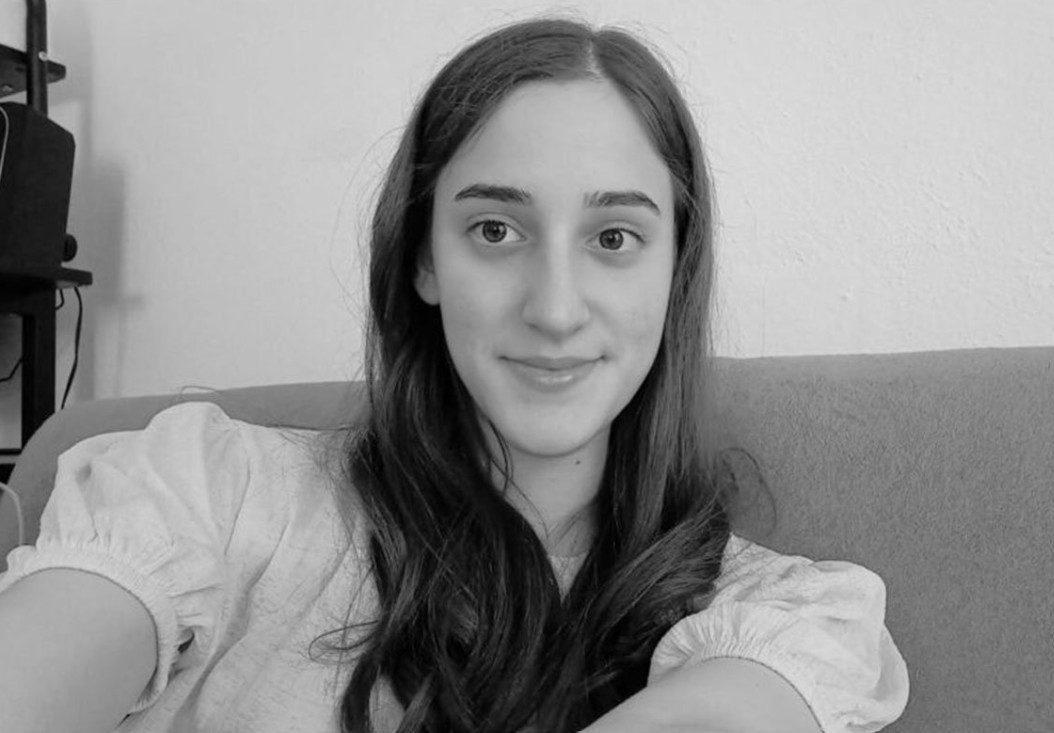 Tuga u Derventi: Folklorna porodica se oprostila od Maje Glišić FOTO