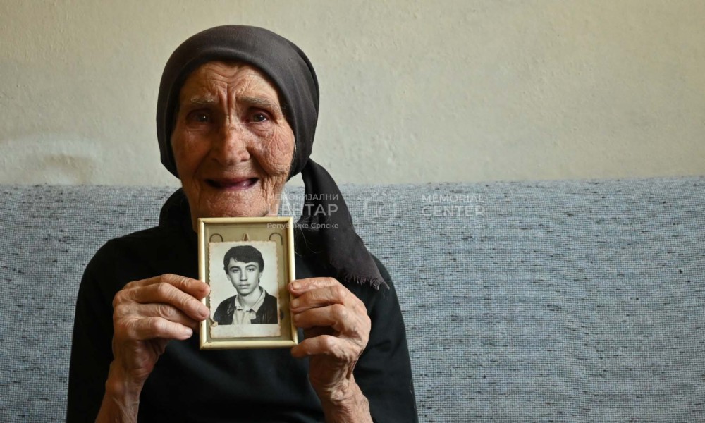 Dragomir je bio majčina radost i oslonac: Mitru tuga nikada nije napustila VIDEO