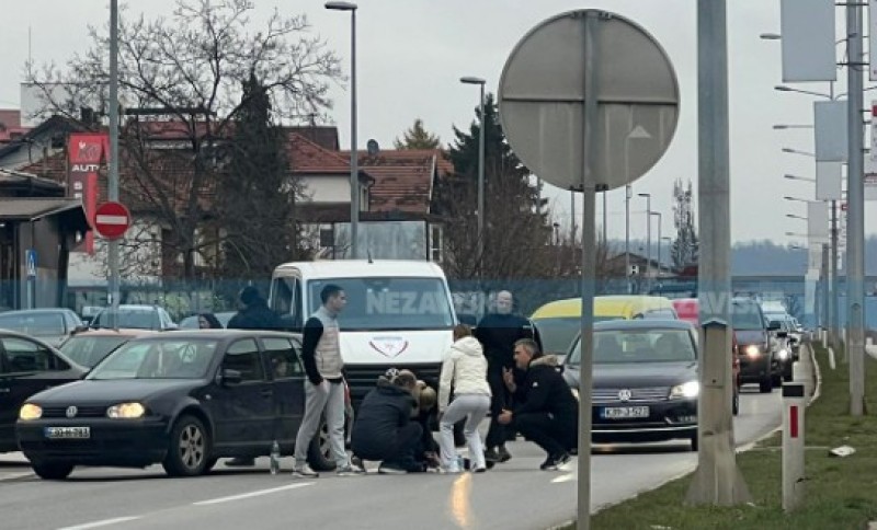 Jedna osoba leži na cesti: Teška nesreća u ovom dijelu Banjaluke VIDEO