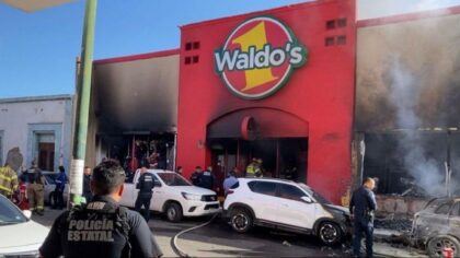 Užasne scene: Zapalila se prodavnica, poginule 23 osobe VIDEO