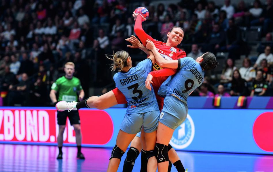 Srpkinje ubjedljive na startu Svjetskog prvenstva