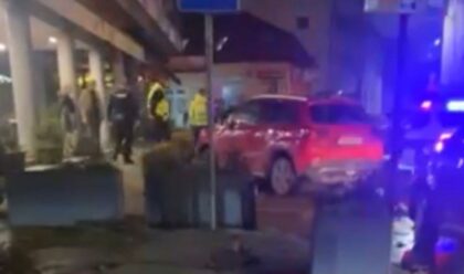 Drama u BiH! Muškarac razbijao flaše u kafiću i prijetio konobarici pa priveden