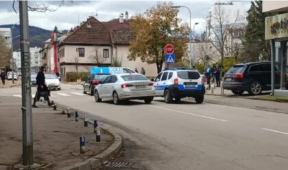 Saobraćajka u Banjaluci: Sudarili se automobil i kombi