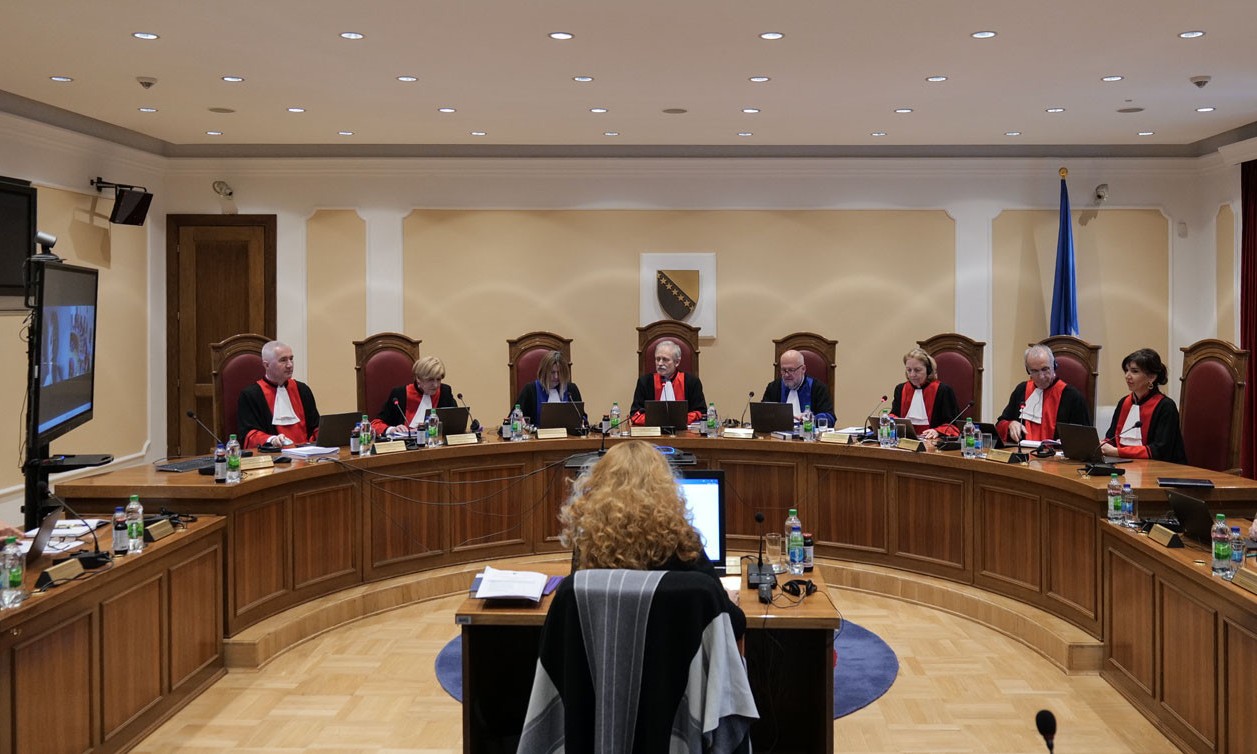 Poništili tri tačke u zaključcima NSRS: Ustavni sud BiH prolongirao odluku o Minićevoj vladi