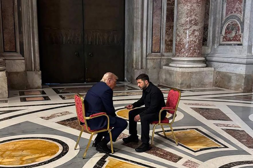 Tramp: Ako Zelenskom ne odgovara američki plan, može da nastavi da se bori