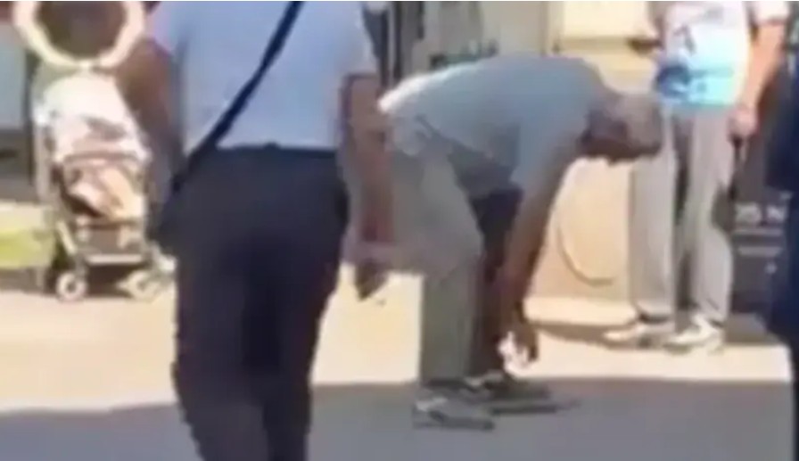 Strašan prizor! Čovjeka ujela otrovnica u centru grada, smrt izbjegao za dlaku FOTO