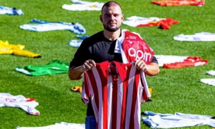 U kolekciji ima 1.146 dresova: Da li je ovo najveći navijač nekog fudbalskog kluba FOTO