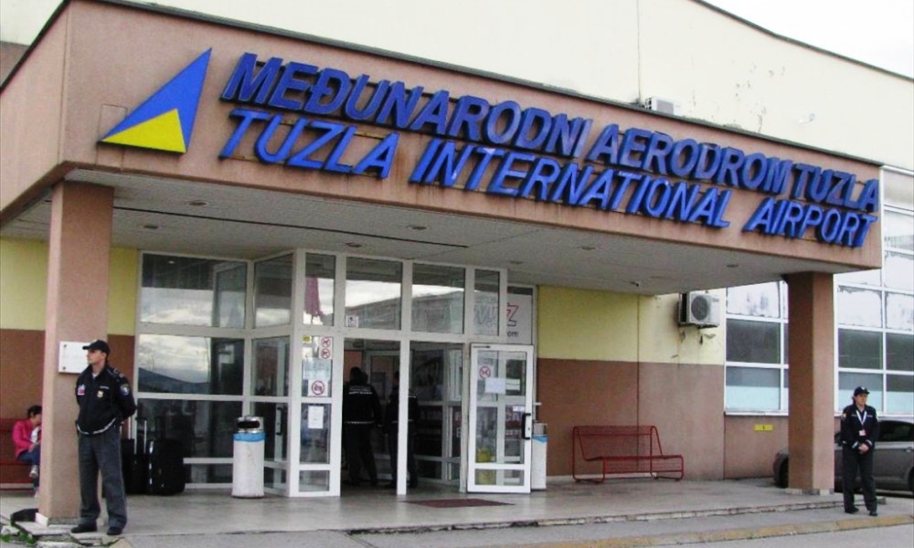 Skepticizam prema najavi! Dvije kompanije uvode letove iz Tuzle – uz detalje koji su “apsolutno nemogući”