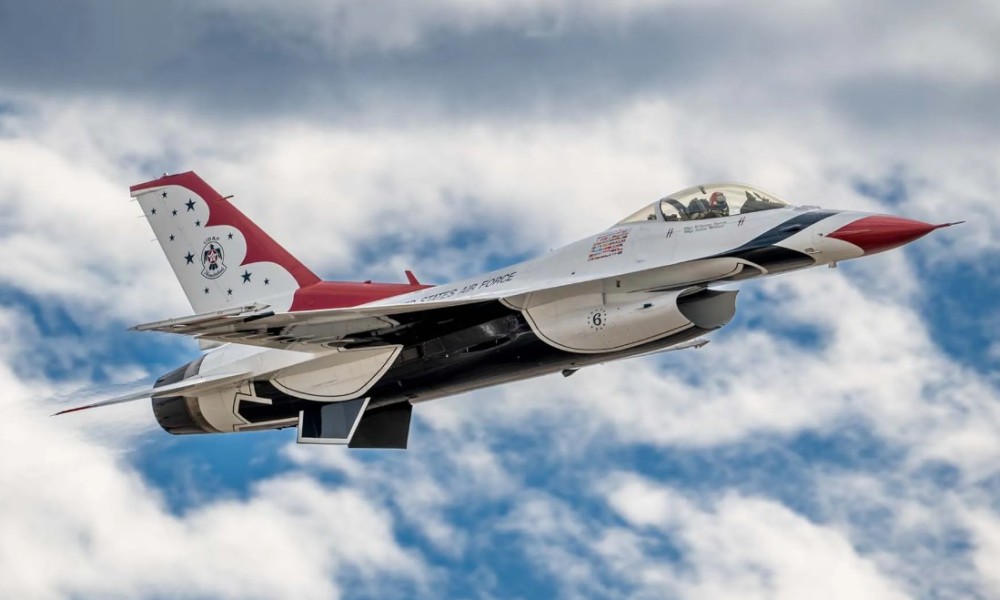 Pilot se uspio katapultirati: Amerikanci ostali bez borbenog aviona VIDEO