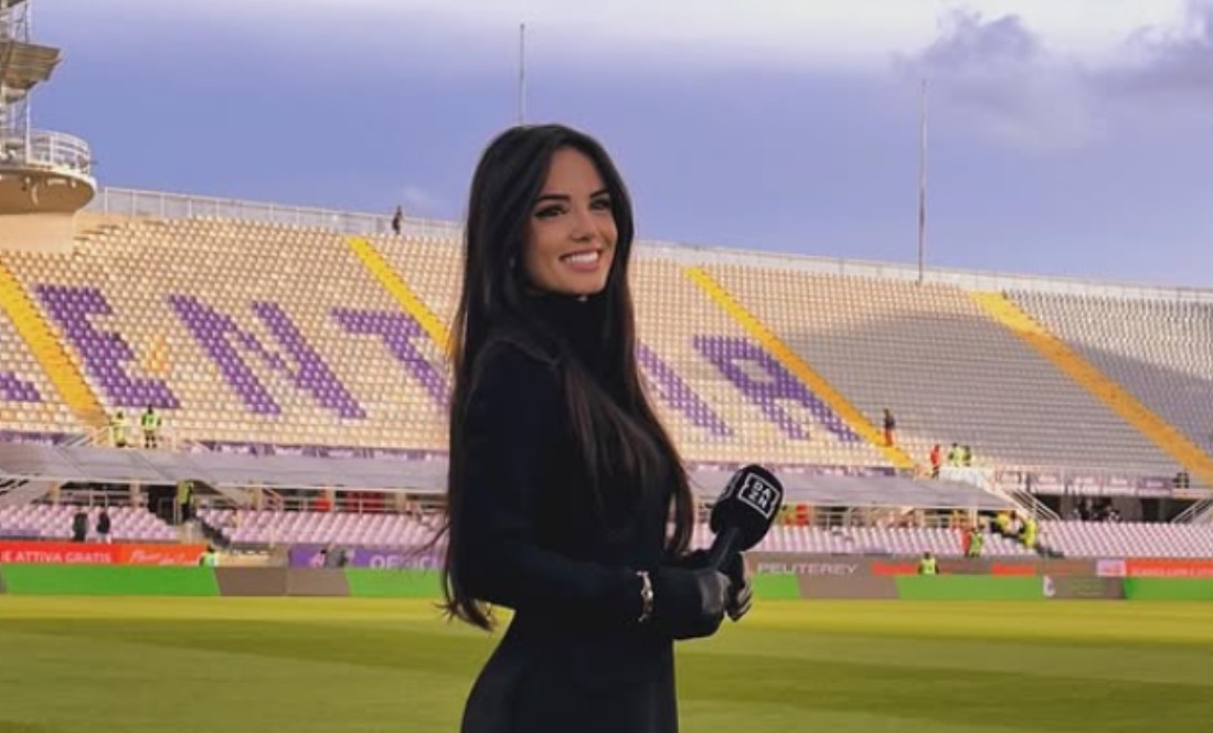 Gore društvene mreže: Poznata novinarka se skinula u Dubaiju FOTO