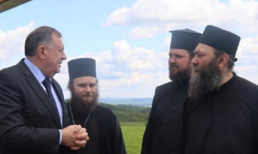 Dodik čestitao bratstvu Hilandara slavu manastira: Stub i bedem pravoslavlja