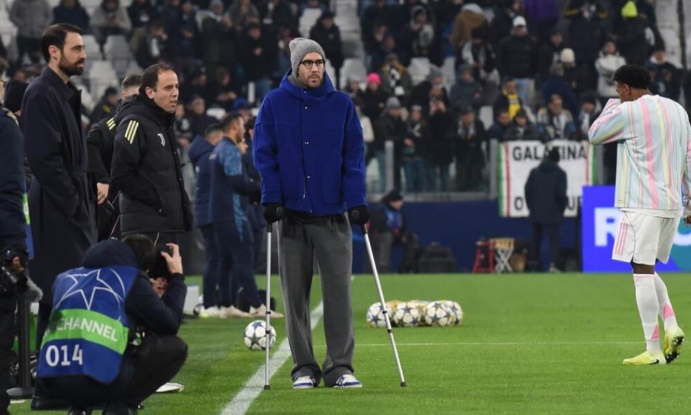 Srpski napadač na klupi: Vlahović na pauzi zbog povrede