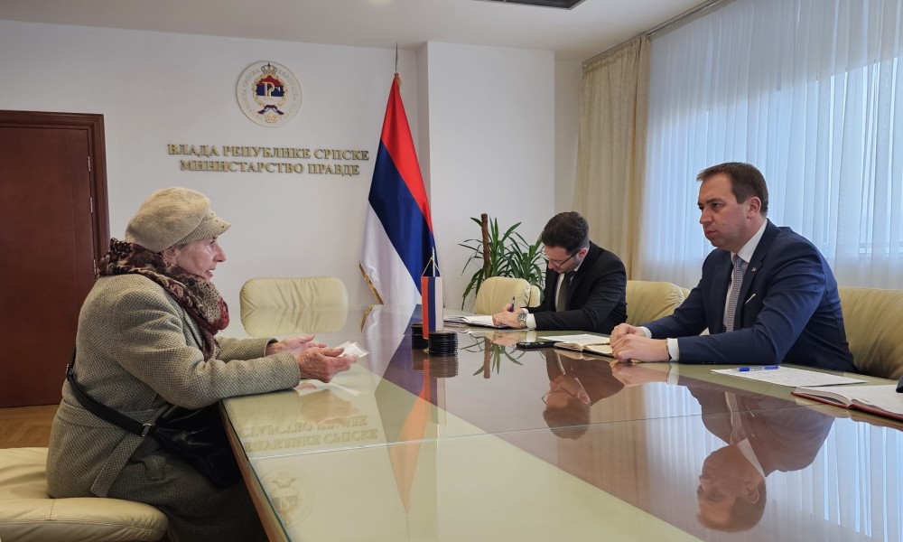 Selak razgovarao sa brojnim građanima: Najbolji način da institucije grade povjerenje