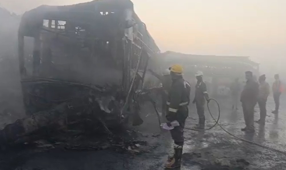 Nastao haos zbog magle! U lančanom sudaru živote izgubilo najmanje 13 osoba VIDEO