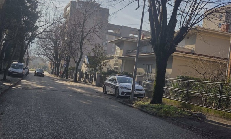Mostarska policija na nogama: Dojava o bombi u školi, službeni pas u akciji