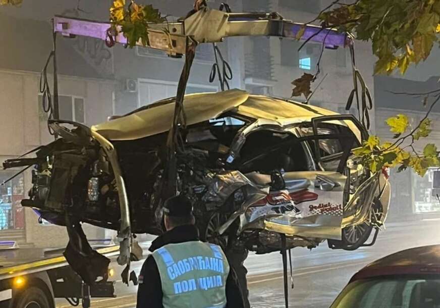 Stravična nesreća u Novom Sadu: Pet osoba povrijeđeno, vatrogasci sjekli vozila