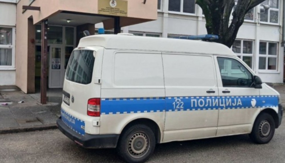 Policija na nogama: U toku protivdiverzioni pregledi u školama širom Srpske