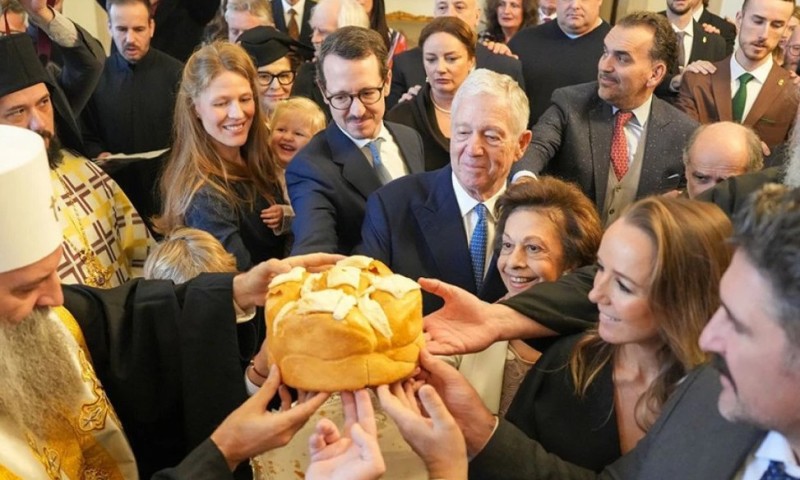 Liturgiju služio patrijarh Porfirije: Porodica Karađorđević proslavila krsnu slavu