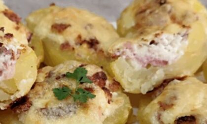 Lako se priprema: Punjeni zapečeni krompir, nešto što morate probati