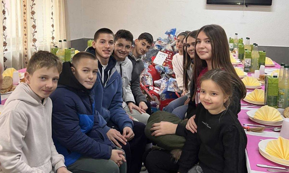 “Raja sa trgića” u humanitarnoj akciji: Mališani iz Borika pomogli Mozaiku prijateljstva FOTO