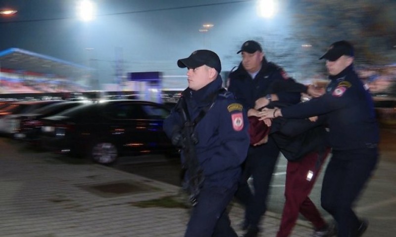 Pavić sproveden u Okružno javno tužilaštvo: Na putu za Manjaču palicom napao sugrađane VIDEO