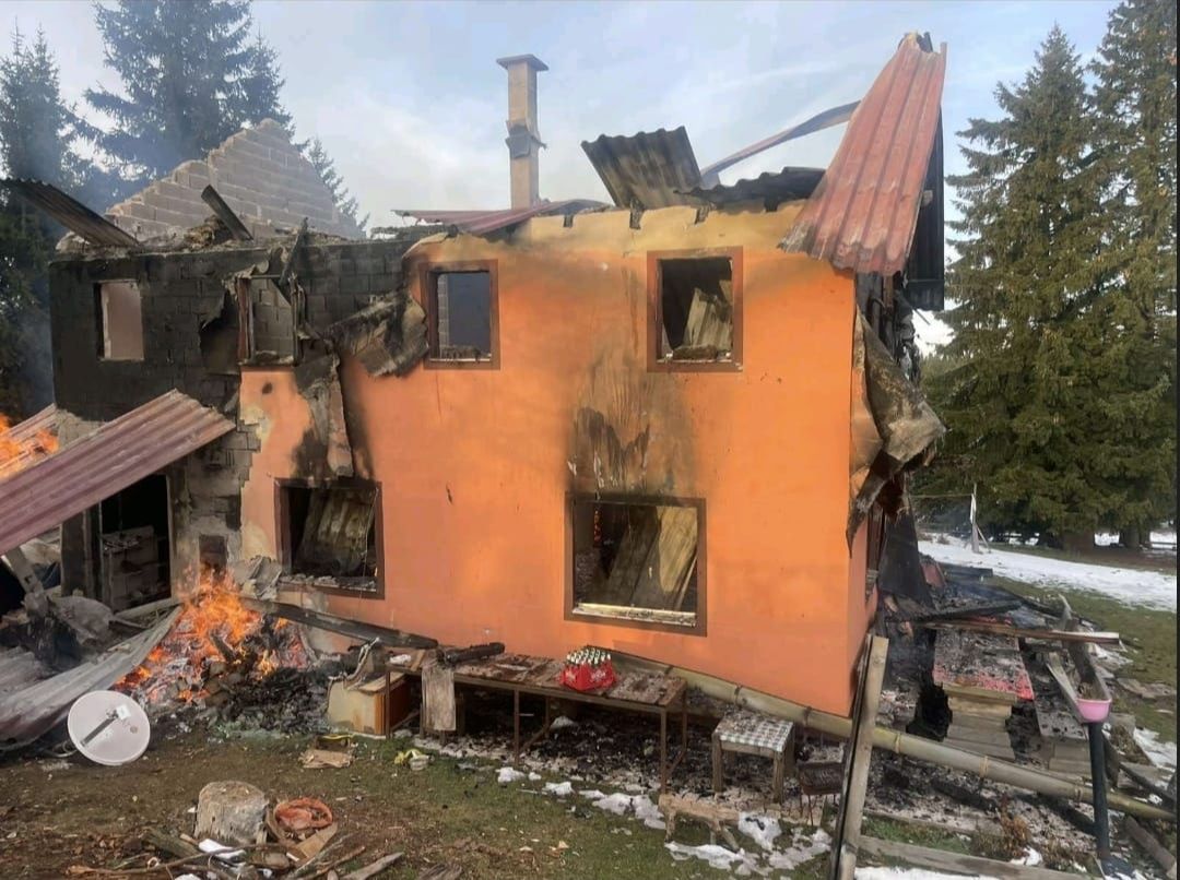Velika šteta: Izgorio planinarski dom na Bukoviku