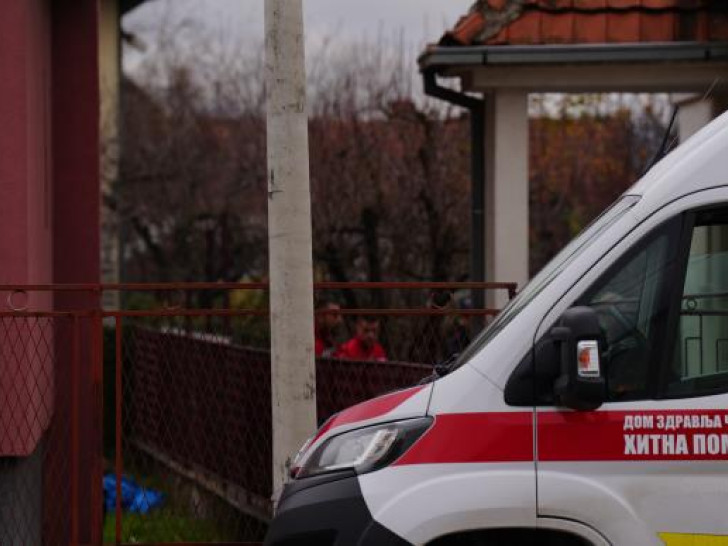 Trostruko ubistvo u porodičnoj kući: Policija obezbjeđuje mjesto na kome se desio zločin