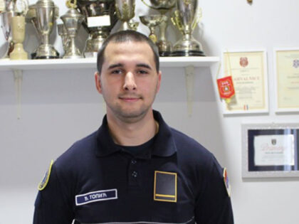 On zaista jeste heroj: Vatrogasac Đorđe ima tek 23 godine, a već je bio na više od 100 intervencija