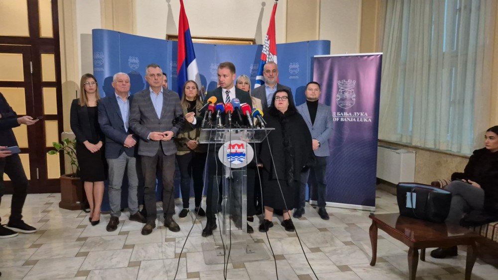 Stanivuković bijesan na „neradnike“: Šta li Čudiću kažu komšije VIDEO