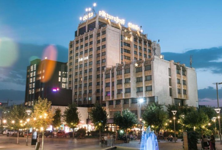 Priština pozvala Trampovog zeta: Restaurirajte “Grand” hotel