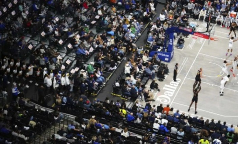 Incident eskalirao, sijevale pesnice: NBA suspendovala dvojicu igrača zbog tuče