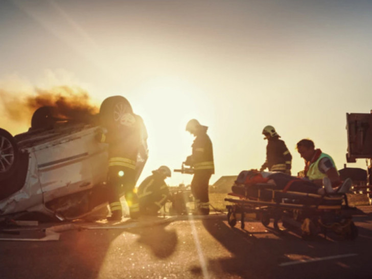 Vožnja suprotnom trakom imala koban epilog: Sudar više vozila, pet osoba povrijeđeno