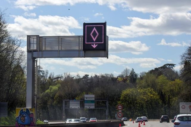 Novi saobraćajni znak počeo da se koristi u Evropi: Evo šta znači, kazne i do 200 evra