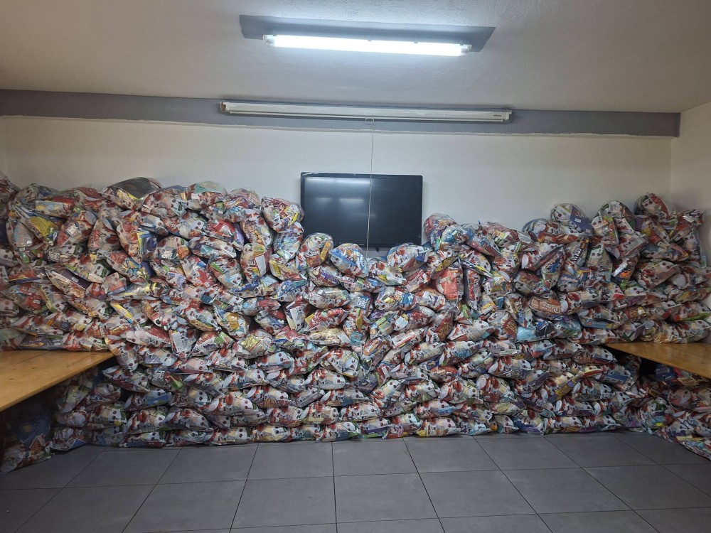 Praznici stigli u “Mozaik prijateljstva”: Najmlađi dobili novogodišnje paketiće FOTO