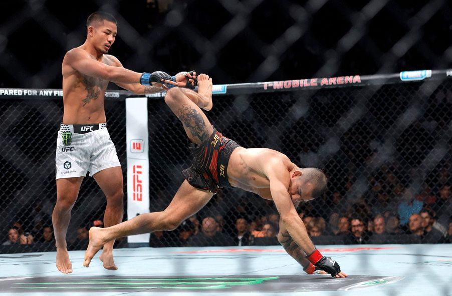 Bizaran način da se izgubi UFC titula: Pantoža polomio ruku nakon 20 sekundi UZNEMIRUJUĆI VIDEO