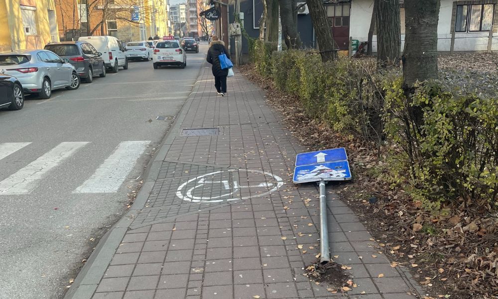 Zadatak u centru grada: Kako preskočiti saobraćajni znak?! FOTO
