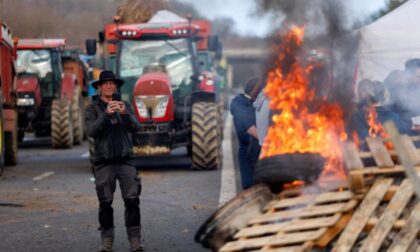 Francuska u blokadi: Poljoprivrednici zaustavili saobraćaj na jugozapadu