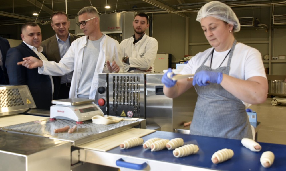 U Laktašima “punim gasom”: Uloženo pola milijarde maraka, nezaposlenost tri odsto