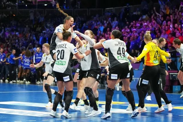 Rukometašice Njemačke i Norveške u finalu Svjetskog prvenstva