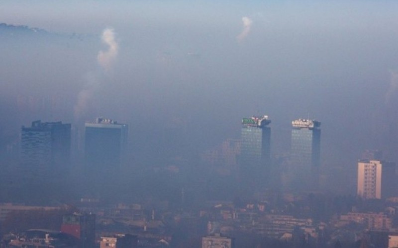 Vlada KS proglasila epizodu “uzbuna” zbog zagađenosti vazduha: Preporučena onlajn nastava