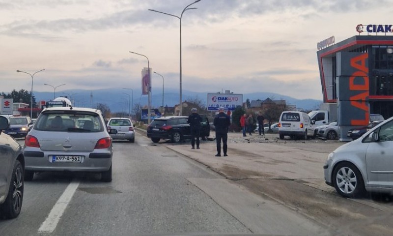 Težak udes na banjalučkom tranzitu! Oštećeno nekoliko vozila, stigla i policija FOTO