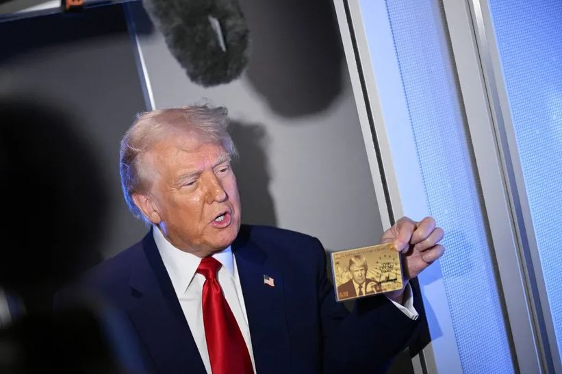 Tramp uveo “zlatnu kartu”: Evo koliko zapravo košta američko državljanstvo