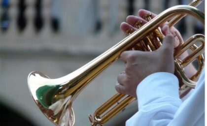 Ulični svirači “utišani” do kraja godine: Gradonačelnik poručio da su trubači smetali i njemu