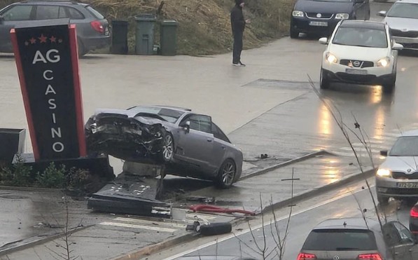Teška saobraćajka u Srebreniku: Povrijeđene tri osobe