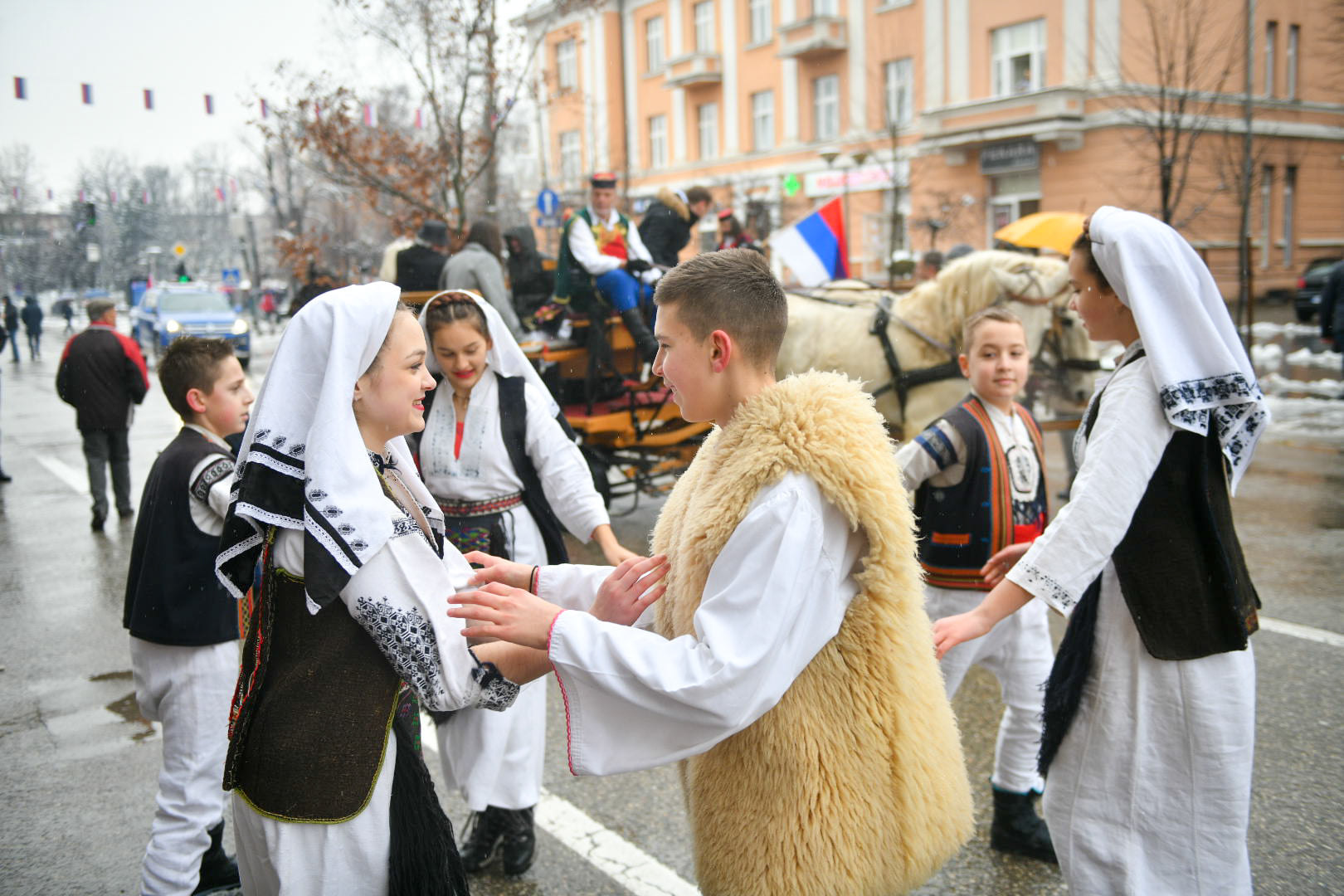 Vjera, tradicija i običaji na jednom mjestu: Banjaluka i ove godine obilježava Badnji dan