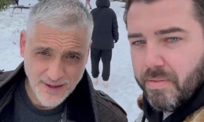 Policija ispred zgrade: Traži se Čeda Jovanović, izbacuju ga iz stana sve sa prijateljem