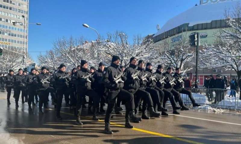 Pripreme za Dan Republike: Održana generalna proba svečanog defilea MUP-a u Banjaluci FOTO
