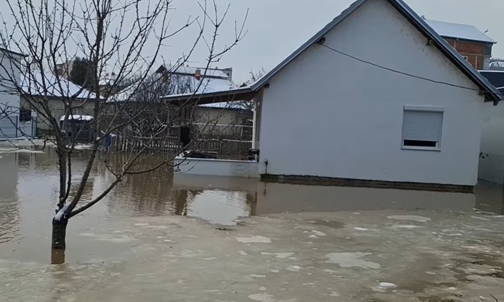 Izlio se Ibar: Stambene zgrade kraj rijeke evakuisane VIDEO